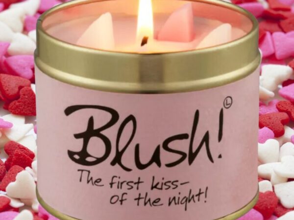Candela Blush; Il primo bacio della notte!